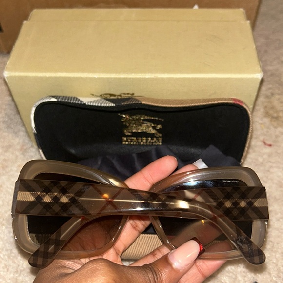vintage BURBERRY SUNGLASSES - Picture 3 of 5